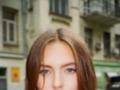 19-летняя дочь Елены Кравец очаровала красотой на улицах Киева