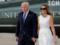 Президентское примирения: Мелания Трамп таки взяла мужа-президента за руку