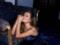 Сексапільна Наталія Могилевська у сукні-сорочці звабливо позувала на підлозі
