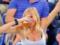 Вболівальниця стала зіркою US Open: потрапила в камеру і залпом випила дві склянки пива