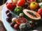 Названы фрукты, которые можно есть во время диеты