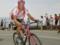 Легендарный велогонщик продал велосипед победителя  Тур де Франс , чтобы помочь украинским детям