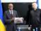 Глава МВД передал представителю Генсека ООН окровавленную игрушку с Краматорска