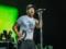 Легендарная группа OneRepublic на концерте в Торонто подняла украинский флаг
