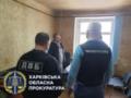 Избили невиновного человека: 4-м харьковским полицейским сообщено о подозрении