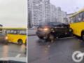 В Киеве легковушка протаранила автобус с детьми. Подробности и фото