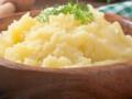 Перестаньте варить картофель в воде! Кулинарка раскрыла секрет идеального пюре