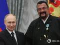 На параде в Москве заметили голливудского актера, который поддерживает Путина