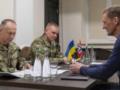 Сырский наградил главу ВC Норвегии Крестом Заслуги