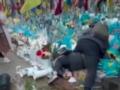 В Киеве женщина устроила погром на Аллее Героев