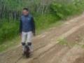 Задержан мужчина, который на моноколесе пытался выехать в Словакию