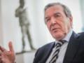 Немецкий банк заблокировал деньги из России для экс-канцлера Шредера: что случилось