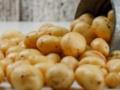 Как почистить много молодого картофеля без ножа и губки: возьмите всего одну специю