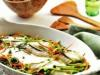 Запечённые баклажаны с мясом и йогуртовым соусом