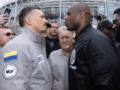 Усик и Дюбуа провели битву взглядов возле стадиона  Уэмбли  в Лондоне