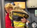 Заблудилась и уснула: пропавшую на Житомирщине 3-летнюю девочку нашли в лесу.