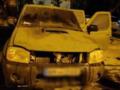 Сожгли четыре автомобиля за неделю: в Киеве задержали двух исполнителей