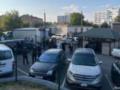 В Луцке толпа повредила автомобиль ТЦК