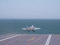 Китай впервые показал взлет истребителя J-15T с авианосца Фуцзянь