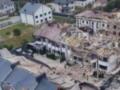  Злые, но с юмором : жители разрушенного под Киевом ЖК вместе разбирают завалы и ищут пропавших животных
