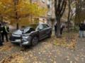 В Киеве автомобиль после ДТП вылетел на тротуар, пострадали дети