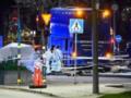 В Стокгольме двухэтажный автобус врезался в остановку с людьми: есть жертвы