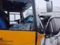 На Днепропетровщине школьный автобус попал в ДТП, есть погибшие