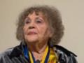 В сети показали свежее фото 96-летней Лины Костенко в день рождения  королевы украинской поэзии 