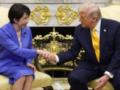 Трамп встал на защиту премьер-министра Японии перед Си - СМИ