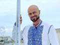 Был звездой первой величины, а сейчас таскает тележки в майке- алкоголичке : Влад Яма иронично рассказал, как скатился до тамады
