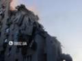Россия ударила ракетой много многоэтажке в Киеве: под завалами могут быть люди. Фото и видео