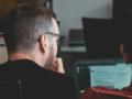 На рынке труда Украины зафиксировали парадокс: безработных стало больше, но работать некому