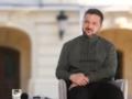 О коррупции, «Династии» и выборах: журналисты записали видеообращение с вопросами к Зеленскому