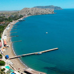  Еще не сезон?  В сети высмеяли безлюдные пляжи Крыма