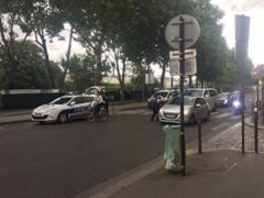 У собора Парижской Богоматери напали на полицейского