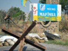 У Мар їнці бойовики обстріляли житлові квартали: поранено жінку