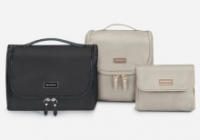 Samsonite showed wear-resistant bags for a business lady