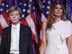 Меланія Трамп з сином переїхали в Білий дім