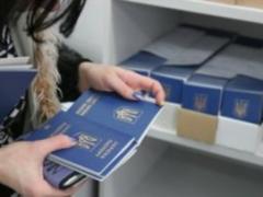 В первый день безвиза в ЕС въехали почти две тысячи украинцев
