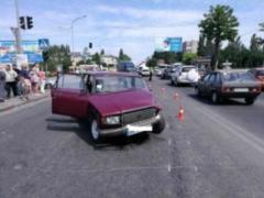 В Николаеве столкнулись две легковушки, погиб человек