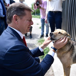  Уровень цивилизованности общества : Ляшко приехал с подарками в Центр защиты животных