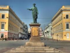 В Одессе обнародовали  черный список  артистов, чьи концерты будут срывать