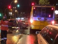 In Kiev, a foreign car rammed a trolley bus, injured the driver