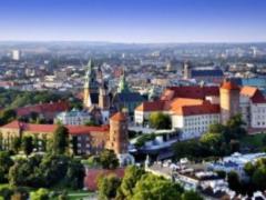 Мільйон українців працює і навчається в Польщі