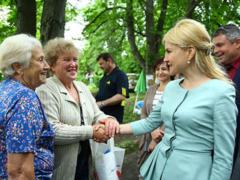 У Шарівці відкрився культовий фестиваль народної творчості