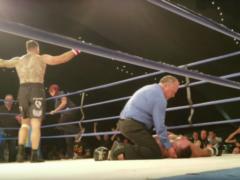 Колишній боєць UFC помер після нокауту в боксерському поєдинку