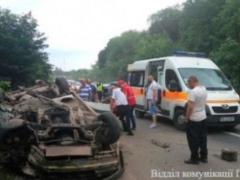 На Тернопольщине пятеро детей после аварии попали в больницу