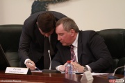 Rogozin flew to Nizhny Tagil for a secret meeting, which he announced on Twitter