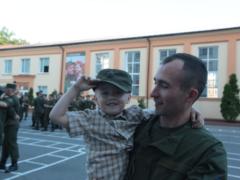 Випускникам Академії Нацгвардії вручили лейтенантські погони