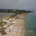 Putin, introduce the tourists! The network showed "crowded" beaches of the Crimea: video from the drone